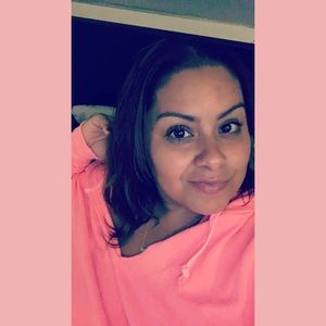 Meet your Posher, Christina